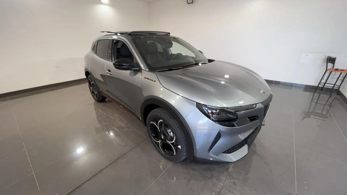 ALFA ROMEO Junior 1.2 145 CV Speciale eDCT6  - TETTO - VARI COLORI! - Autostema